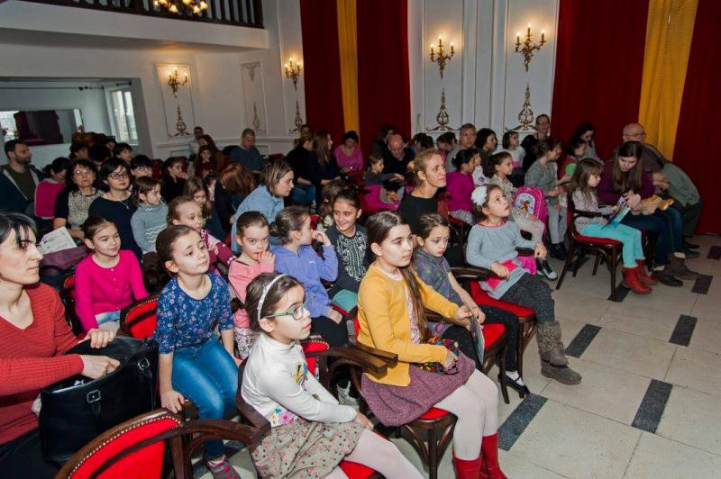 Corina Dumitrescu, lectie la Opera Comica Pentru Copii.