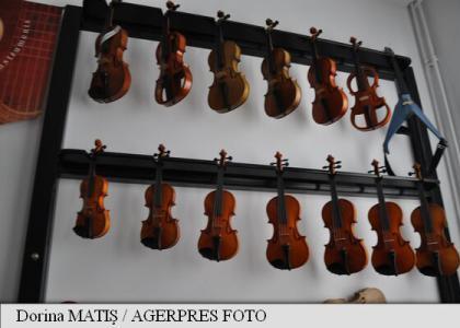 Fabrica de la Reghin a aniversat 65 de ani de la producerea primei viori