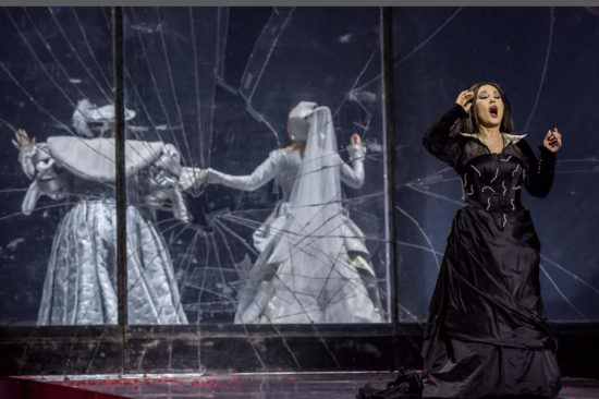 Elena Moşuc, succes răsunător pe scena Teatrului Sao Carlos din Lisabona