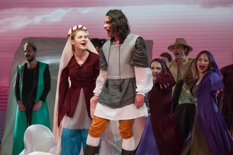 Ultimele reprezentații al spectacolului de teatru ,,Harap Alb"