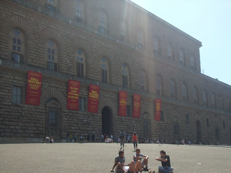 "Orfeu în infern" la Palazzo Pitti din Firenze