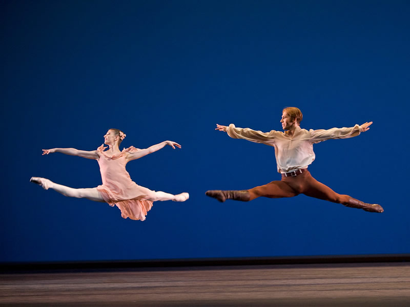 Premiera "La Sylphide" îi aduce pe Johan Kobborg şi pe Alina Cojocaru la Opera Naţională Bucureşti